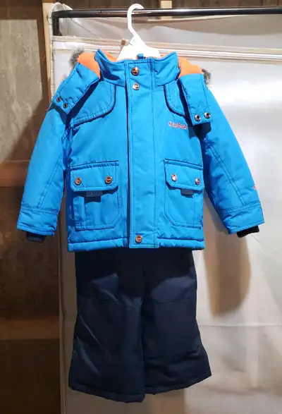 Kids snowsuit - Oshkosh 2 piece - size 18 months, View more
