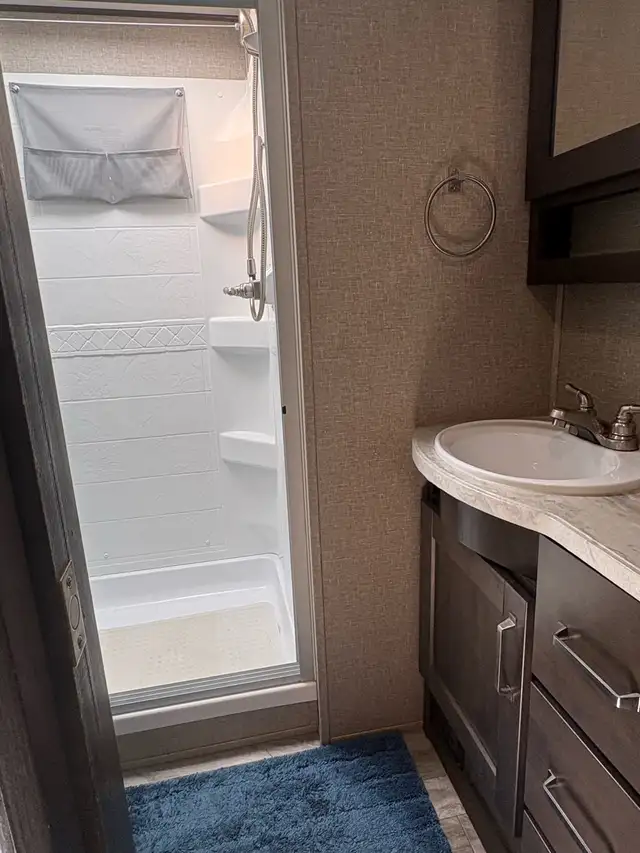 2021 Grand Design Fifth wheel 295RL in Travel Trailers & Campers in Delta/Surrey/Langley - Image 8