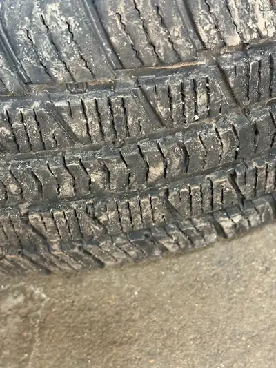 FOR SALE – SET OF 4 TIRES 225/65R17 Radar Dimax 4 Season (106V XL) ✔ Only used for 6 months ✔ Good c...