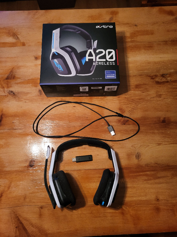 Astro A20 Gen 2 Wireless Headset PS4/PS5 in Sony Playstation 4 in Kingston