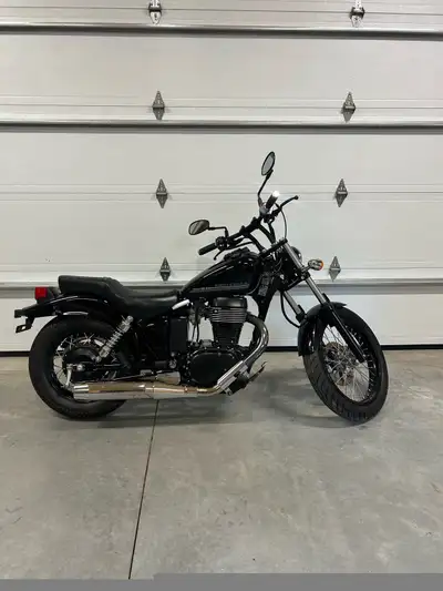 New AGM battery K&N Air Filter Fresh Oil Change New MVI Stored in Heated Garage 6600KM $5200