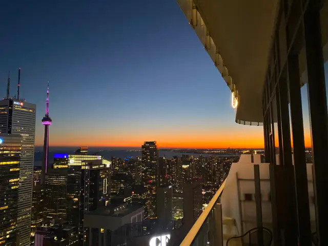 STUNNING 4-month furnished sublet, CN Tower & Lake Ontario views