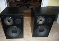 Haut parleurs Yamaha NS-A635A Studio monitor speakers