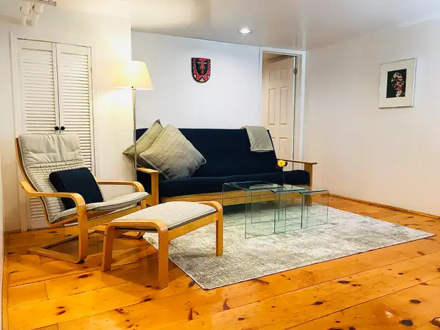 Bloor & Ossington - Downtown Toronto Suite