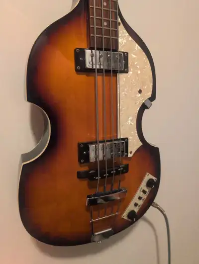 Bass Hofner, View more