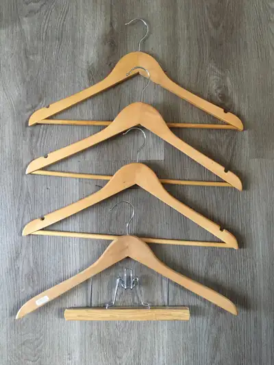 Wooden hangers 4 pcs, View more