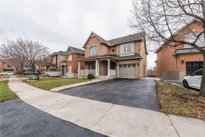 Basement for Rent in Brampton
