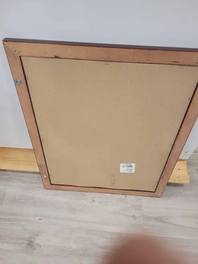 Wall mirror in Home Décor & Accents in Ottawa - Image 3