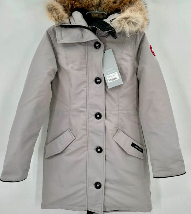 Canada goose- brand new in Women's - Tops & Outerwear in City of Toronto