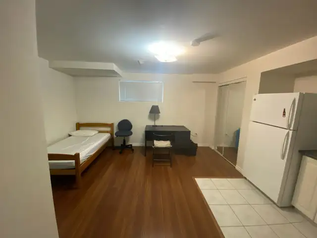 Room for Rent - York University Village in Room Rentals & Roommates in City of Toronto - Image 2