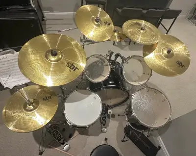 Pearl Drum Set with 22” Base, View more