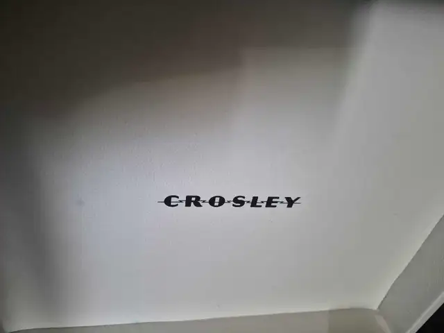 Crosley Turntable in Stereo Systems & Home Theatre in Mississauga / Peel Region - Image 4