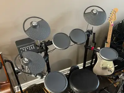 Yamaha DTX450 Electronic Drums, View more