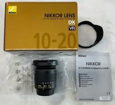 Nikon AF-S NIKKOR 70-300mm 1:4.5〜5.6G Nikon AF NIKKOR 24mm f/2.8D Prime Lens W/ Tiffen UV