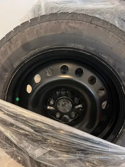 I'm selling a set of Honda CRV winter tires, sized 225/65R17, mounted on brand new rims, used for on...