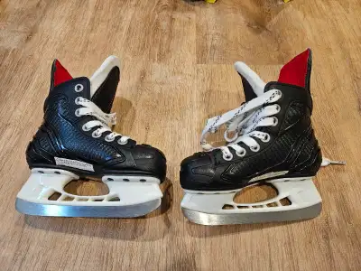 Bauer Youth Hockey Skates Size 8, View more