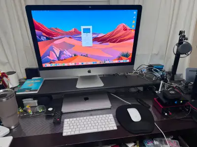 Selling my Apple iMac 27-inch Retina 5K (2017) – in mint condition, barely used, and works flawlessl...