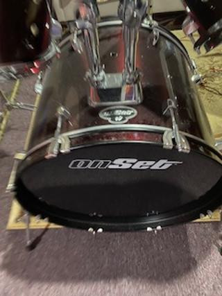 Drum set in Drums & Percussion in Oshawa / Durham Region