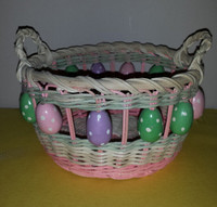 Wooden Eggs decor Basket : Like NEW