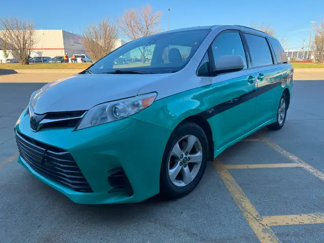 2019 TOYOTA SIENNA LE 7PASSENGERS ACTIVE ONE OWNER LIKE NEW V6