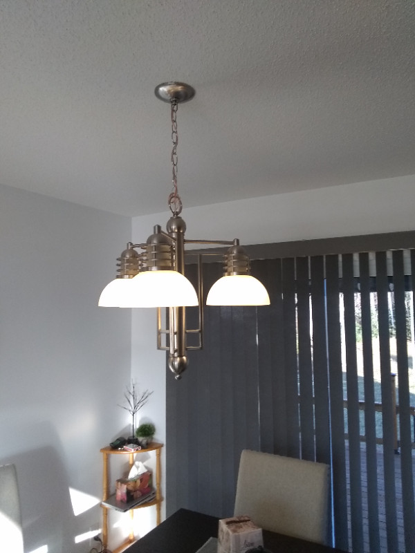 Dining Room Fixture in Indoor Lighting & Fans in Bathurst - Image 2