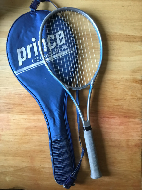 Raquette de tennis PRINCE. Aubaine 20$ dans Tennis et raquettes  à Ville de Montréal