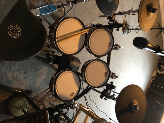 Yamaha DTX8 Series Birch Electronic Drum Kit Brand New Drums & Percussion Markham / York