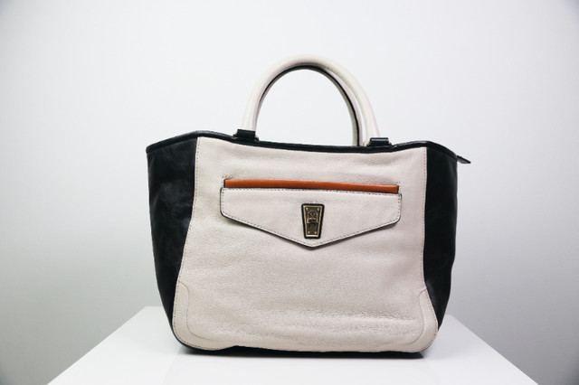 Marc Jacobs Scofty handbag in Women's - Bags & Wallets in Gatineau - Image 2