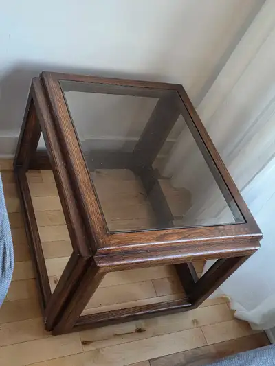Deux tables dappoint en bois massif, View more