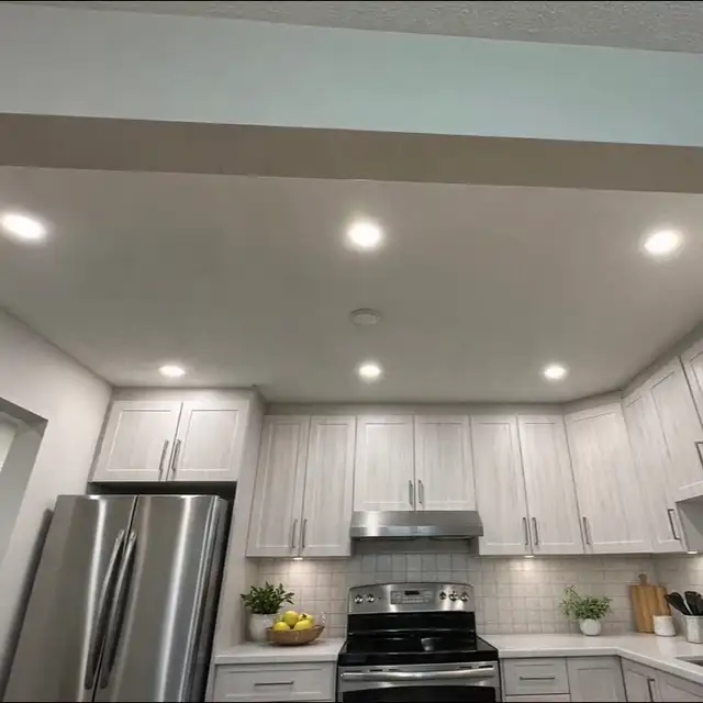 Electrician408078427882137602