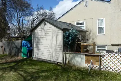10x10 lifetime shed $2500 new, asking $800. Hire lift truck to move, Avg $400. Free insulation pad o...