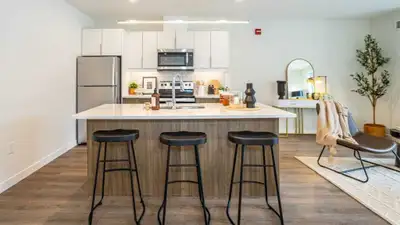 [LIMITED TIME OFFER: $1,000 CASH INCENTIVE] I am looking for someone to take over my lease for a stu...