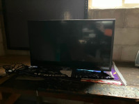 Samsung 32" Flatscreen TV J5003