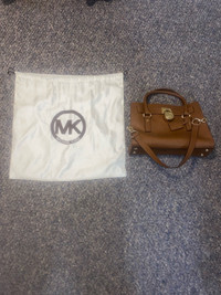  Michael kors ladies shoulder purse with original dust bag