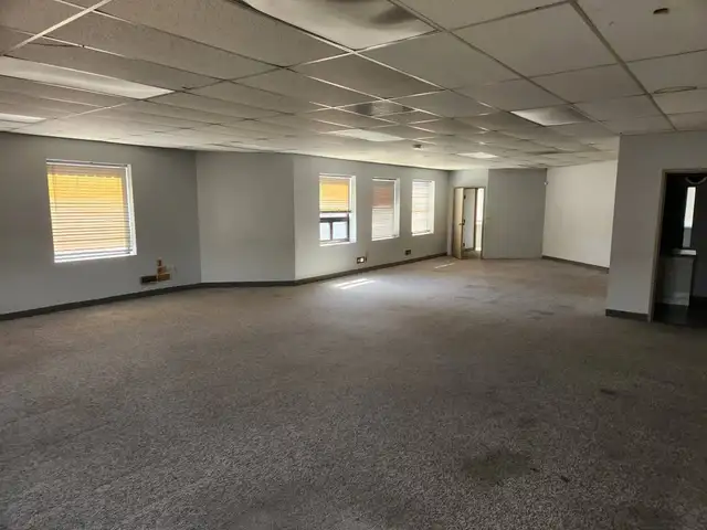 $791 per Month for 1,398 sq ft. Commercial Space, East London63849108830467123