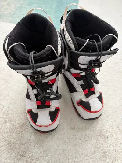Sims snowboard boots men’s size 6 euro 38 Porch pick up