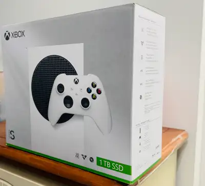 (New) Xbox Series S 1TB + Remote + Cables + Rechargeable Battery, View more
