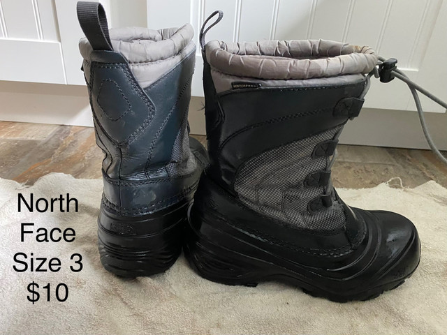 North Face Winter Boots  in Kids & Youth in Guelph