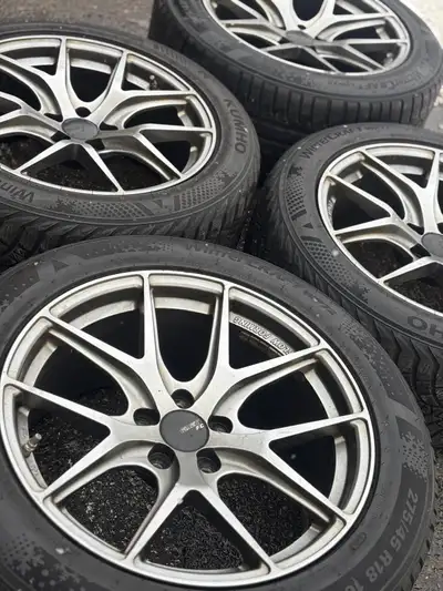 18”FC04 staggered(5x114)+Kumho snows-MUSTANG/Genisis/350Z/370Z/G35/G37Q50/Ghibli Set of four Authent...