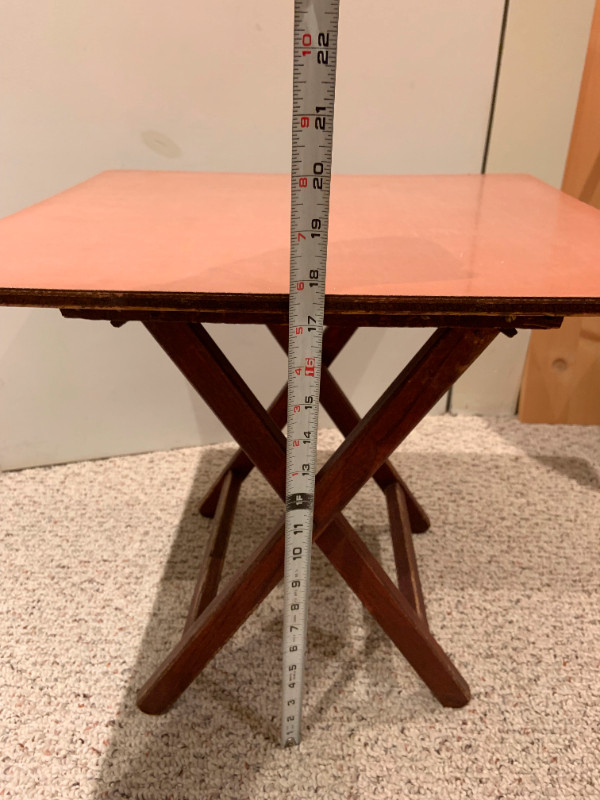 Vintage Side Table - 18" in Other Tables in City of Toronto