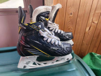 JR CCM Super Tacks Classics Skates - Size 2D