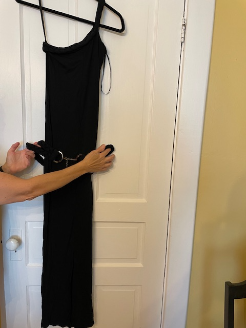 Robe longue noire avec ceinture, marque JLUX Label, grandeur S in Women's - Dresses & Skirts in Québec City - Image 2