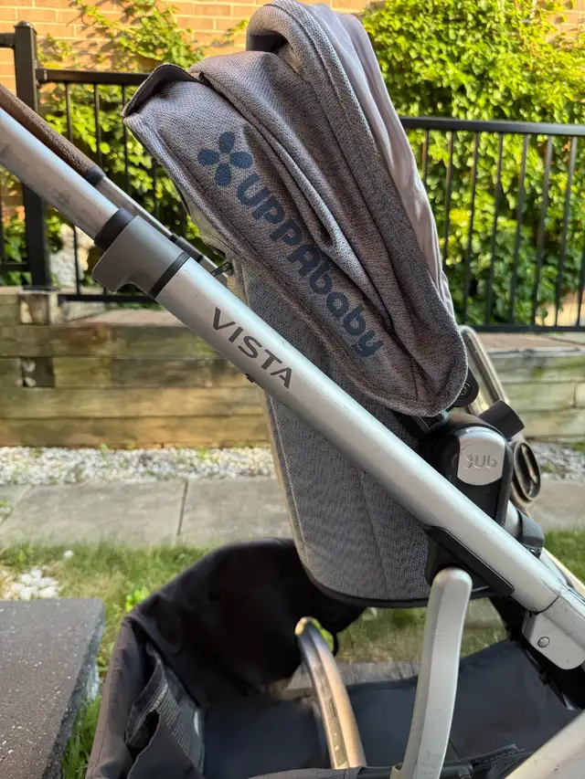 UPPAbaby Vista Stroller – Full Luxury Set in Strollers, Carriers & Car Seats in Markham / York Region - Image 2