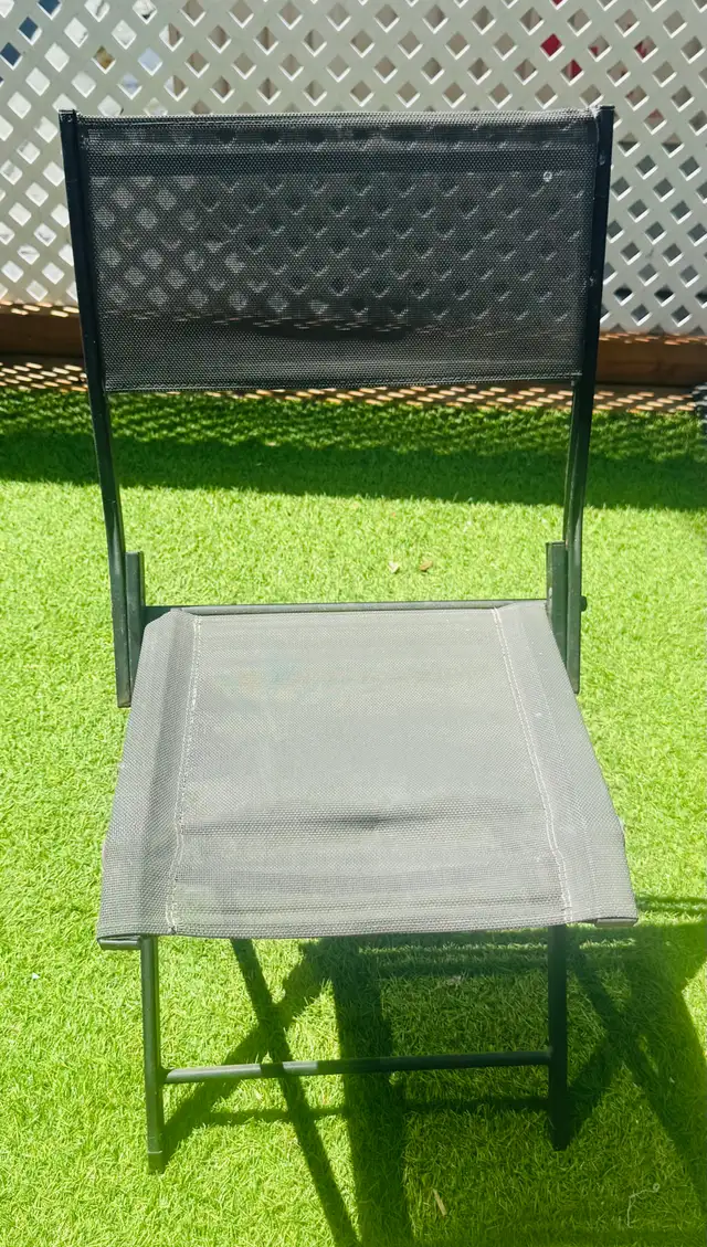 Lot 2 Chaise de jardin pliante in Patio & Garden Furniture in City of Montréal - Image 3
