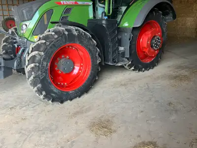 Row crop tires and rims duals and dual hubs fendt red Verdistein tires 80-90% tread 480/80R46 380/85...