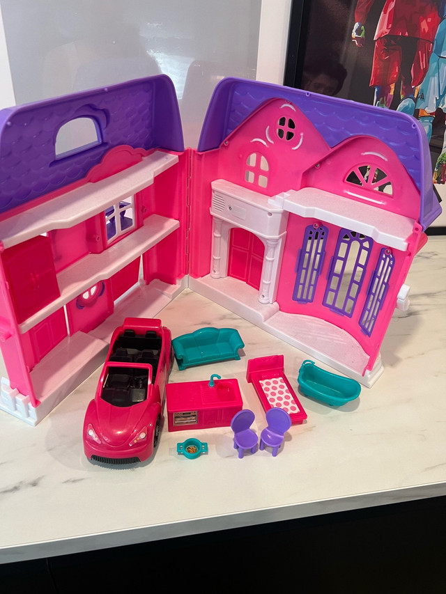 maison poupée  dans Jouets  à Longueuil/Rive Sud - Image 3