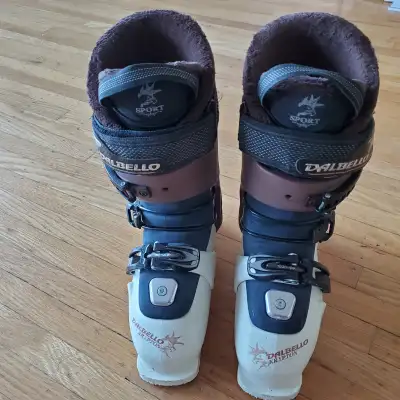 Womens Dalbello Italian Krypton ski boots 266 mm, View more