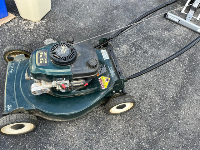 Lawnmower  in Lawnmowers & Leaf Blowers in Mississauga / Peel Region - Image 2