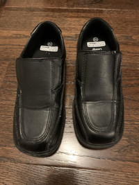 EUC Black Boys Dress Shoes Size 12