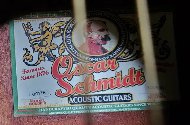 Oscar Schmidt (Washburn) OG2TR Acoustic Guitar in Guitars in Longueuil / South Shore - Image 11